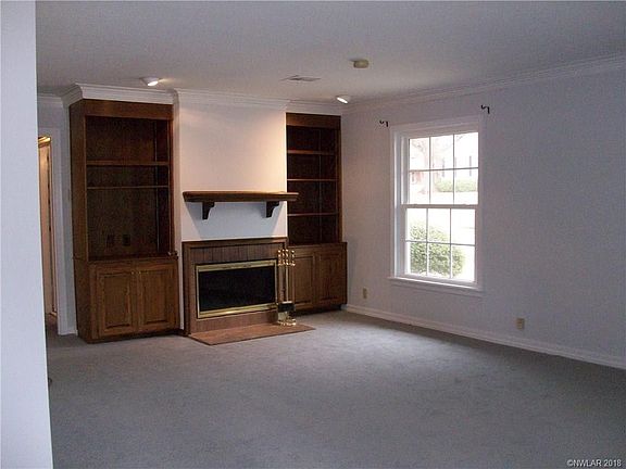2nd image of 3516 Gilbert Dr