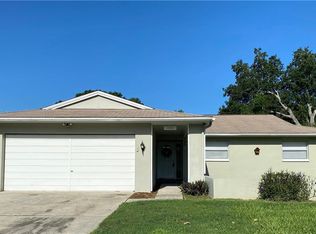 1300 Glendale Dr, Dunedin, FL 34698