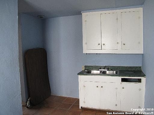 3rd image of 1438 ARANSAS AVE