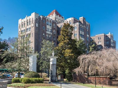 4000 Cathedral Ave NW APT 812B, Washington, DC, 20016