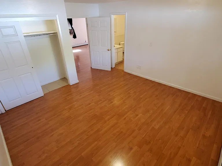 1932 Meadow Dr #3 — Photo 3