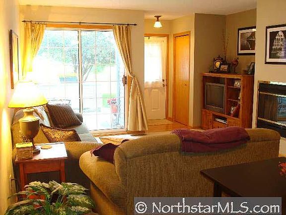 3rd image of 651 85th Avenue NW