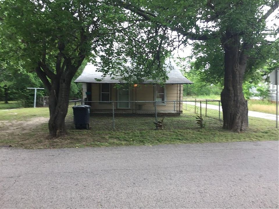 1st image of 1424 S Mekusukey Ave