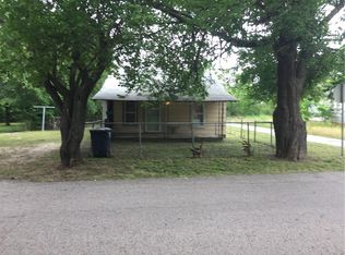 1424 S Mekusukey Ave, Wewoka, OK 74884