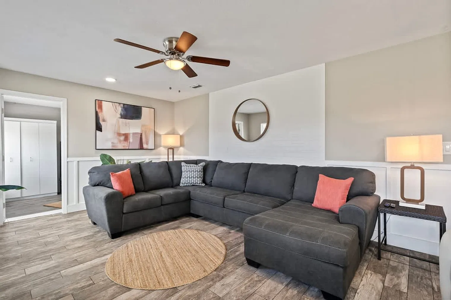 4 bed, 2.0 bath, 1463 sqft, $5,198 — Photo 4