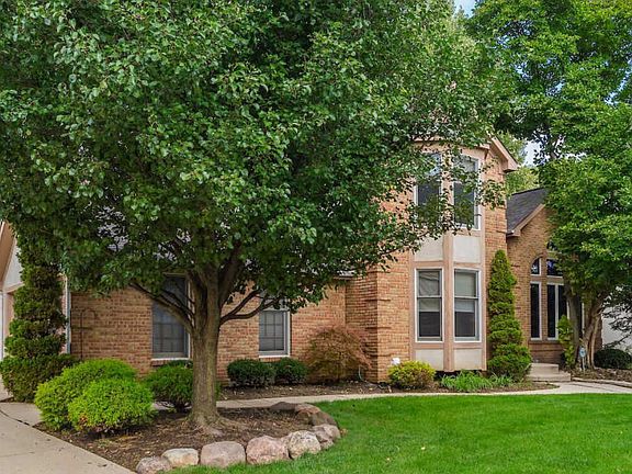 3rd image of 5716 Desmond Ct