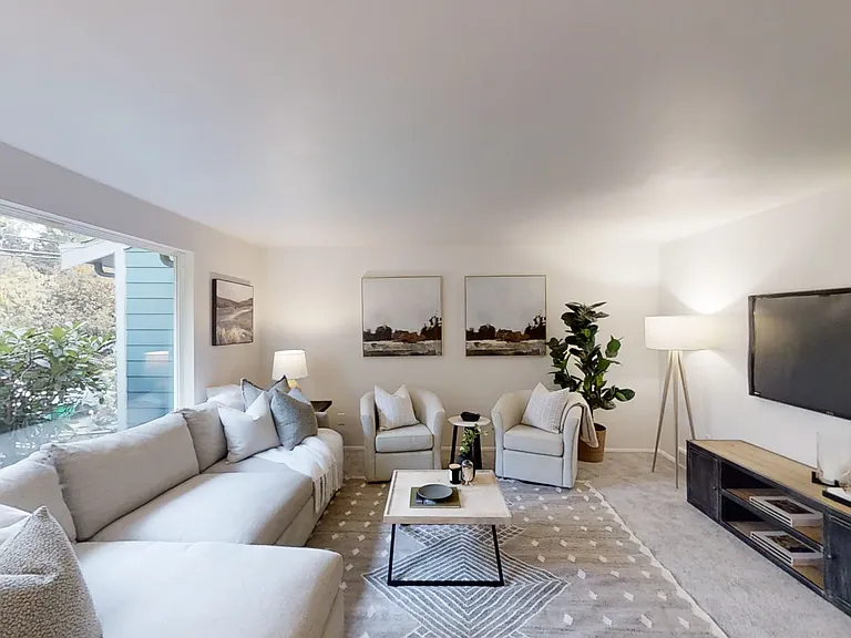 3601 NE 145th St — Photo 5