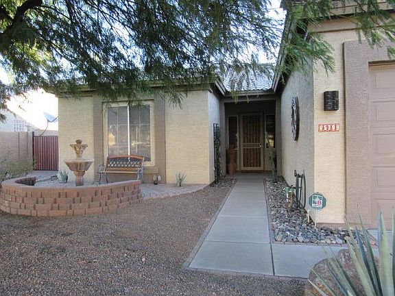 Beautiful fountain with pavers to RV gate