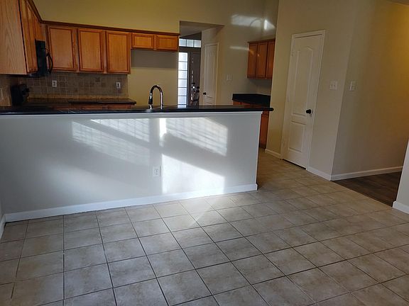 5th image of 9225 Chesapeake Ln