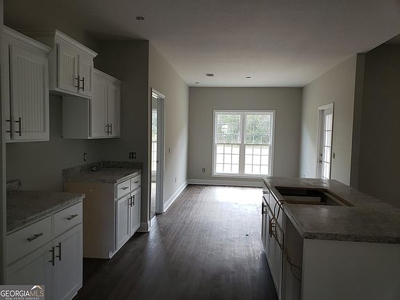 2nd image of 327 Warrenton Pl