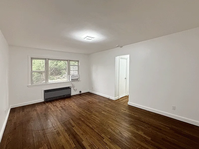16 Clark Ter — Photo 1