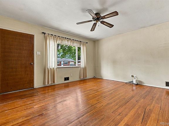 3rd image of 6704 Nelson Street