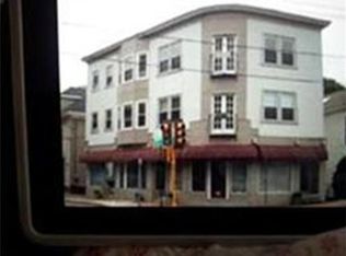 114 Burrill St #4, Swampscott, MA 01907