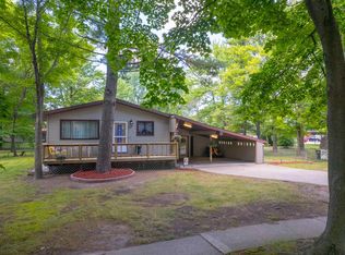 4917 Russell St, Midland, MI 48640
