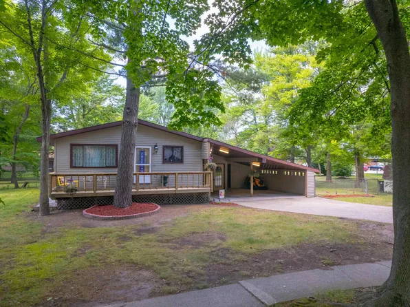 4917 Russell St, Midland, MI 48640