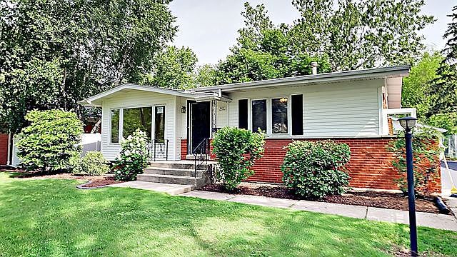 1st image of 927 W Terrace Dr