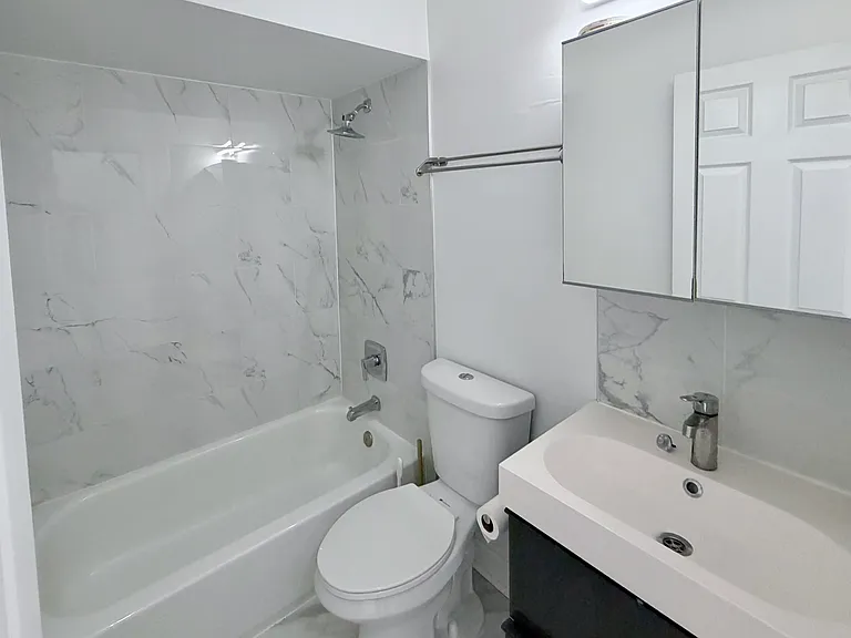 8649 W Foster Ave #3B — Photo 3