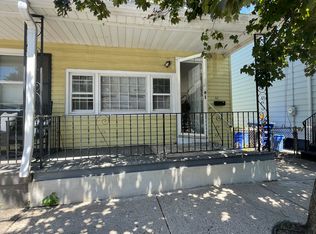 53 Mary St, Bordentown, NJ 08505