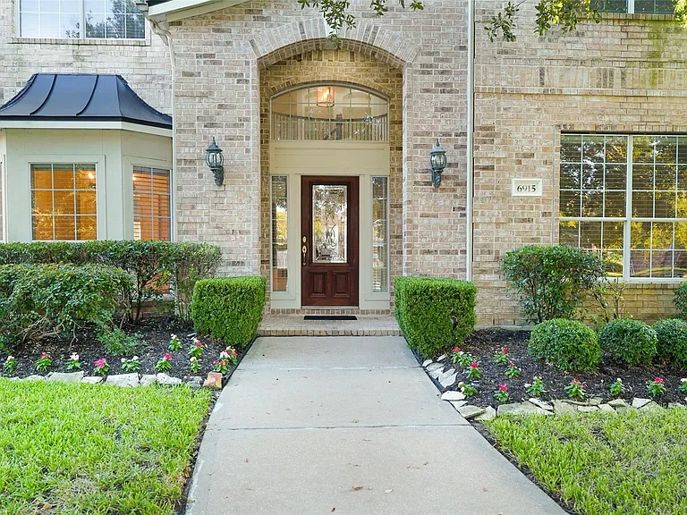 6915 Monarch Lake Ln — Photo 6