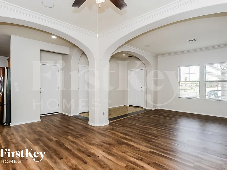 10769 E Marigold Ct — Photo 8