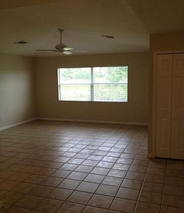 3rd image of 2100 Haviland Ave S