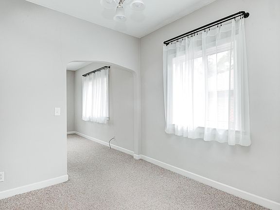 Dining room into living room