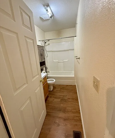 1106 S Wines St #A — Photo 7