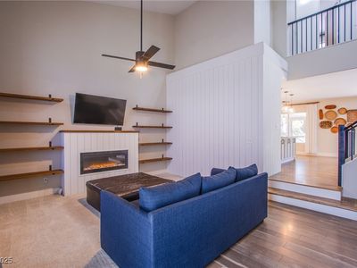 1508 Silver Knoll Ave, Las Vegas, NV, 89123