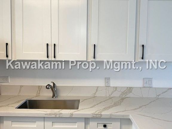 5th image of 1128 Ala Napunani St APT 1408