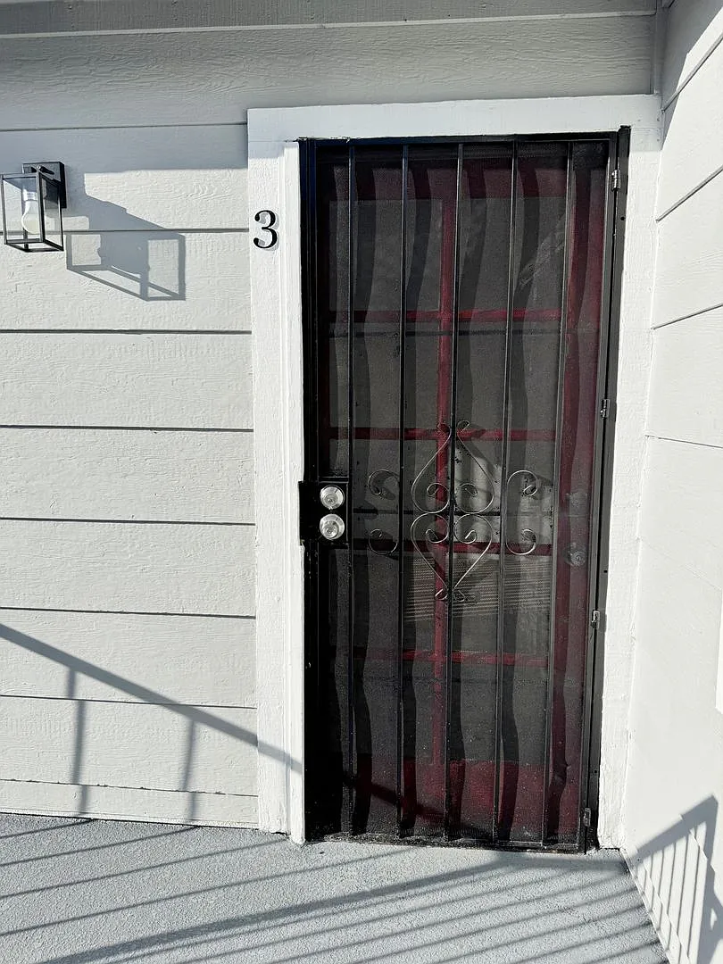 Building Photo - 1730 Obispo Ave #1736-3