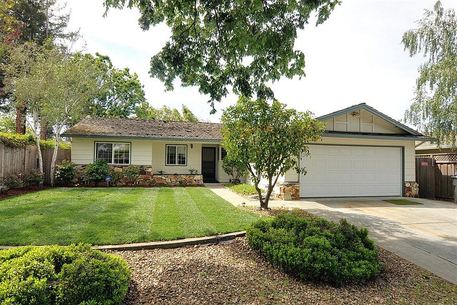 1st image of 1169 Creekwood Dr