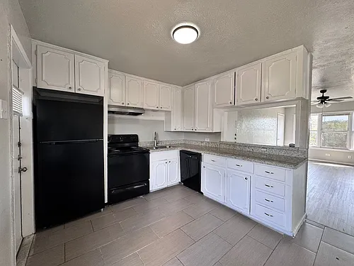 3120 Santa Fe St Photo 1
