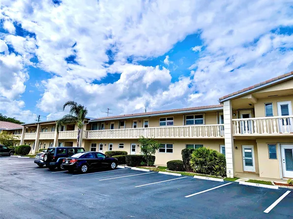 2115 NE 42nd Court #208N, Lighthouse Point, FL 33064