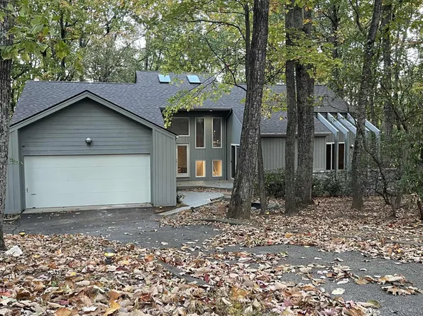 590 Windridge Pkwy, Hardy, VA 24101