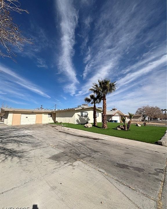 1st image of 5312 W Oakey Blvd
