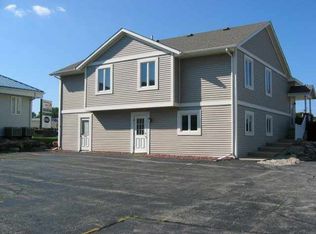 1001 W Main St, Sun Prairie, WI 53590