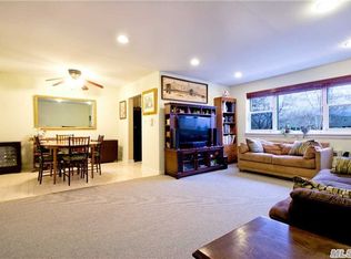 15271 Jewel Ave, Flushing, NY 11367