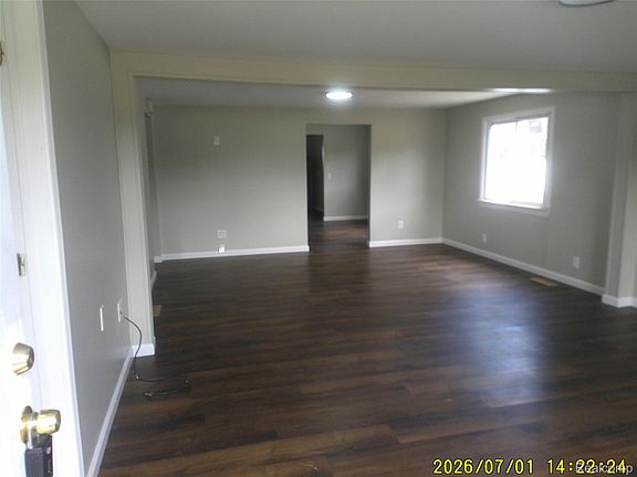 5th image of 3490 Beveridge Rd