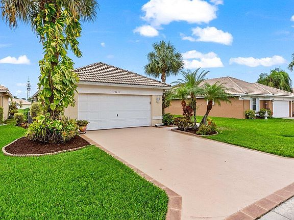 2nd image of 12811 Hampton Lakes Circle