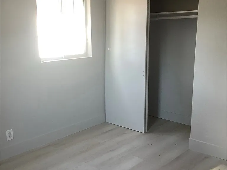 1113 S Virlee St — Photo 9