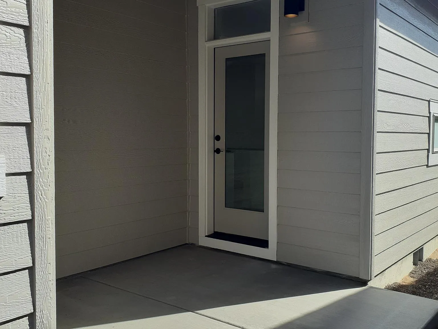 3 bed, 2.5 bath, 2010 sqft, $2,500 — Photo 4