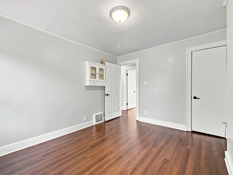 1220 Bird Ave — Photo 14