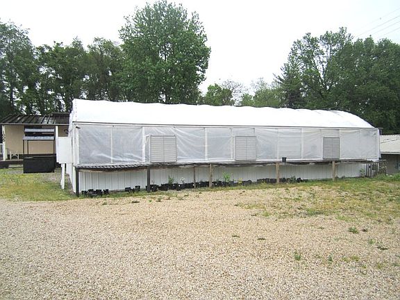 3rd image of 1005 N State Road 61