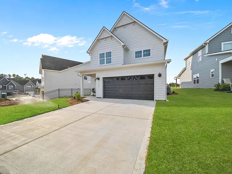 1621 Spring Berry Ln — Photo 33