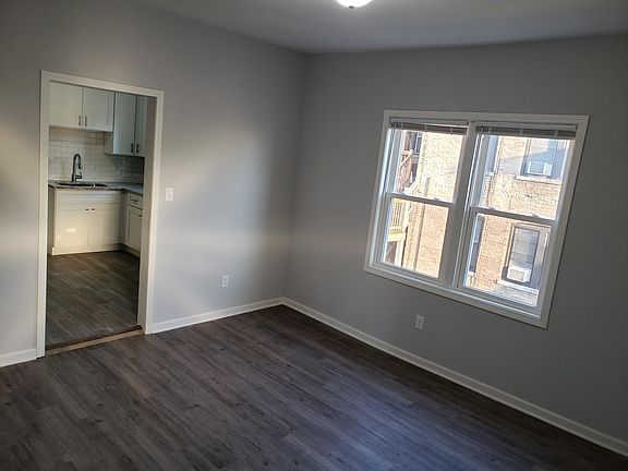 5th image of 2108 N Central Park Ave APT 3R