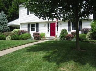 28 Westmoreland Dr, West Hartford, CT 06117