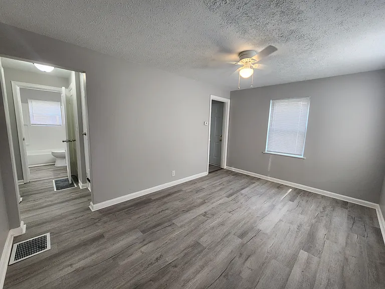 2519 Renwood Pl — Photo 8