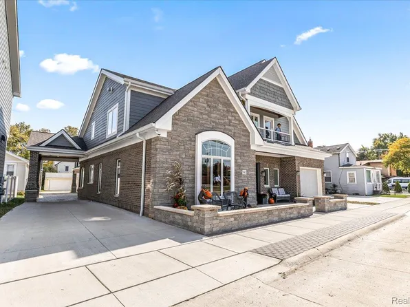 543 Deer St, Plymouth, MI 48170