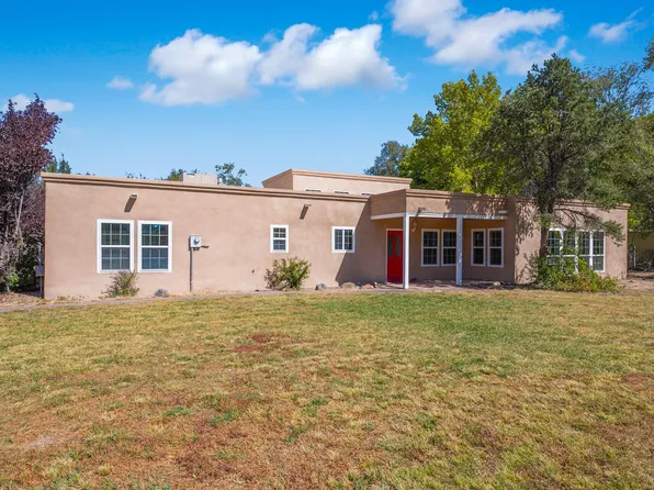 44 Avenida Alegre, Los Lunas, NM 87031