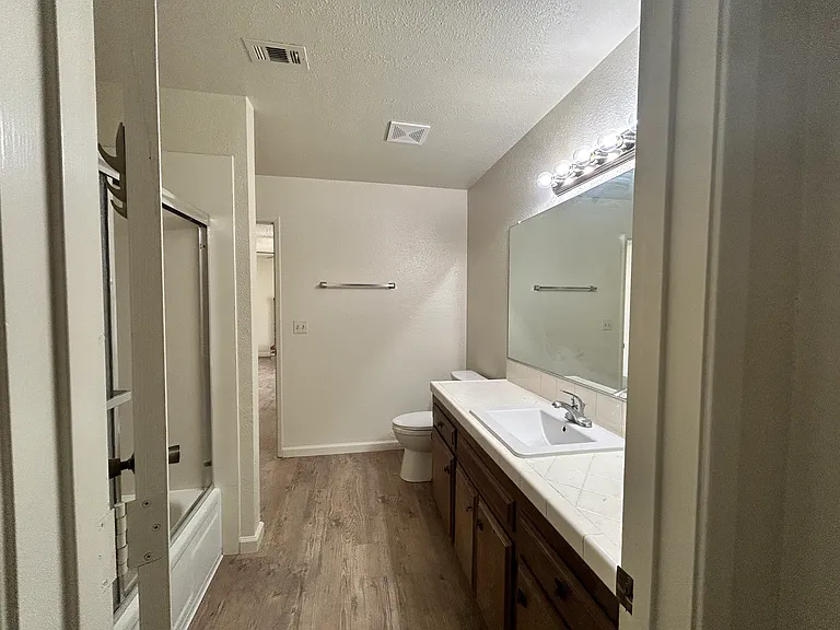 744 Alpine Ave — Photo 11